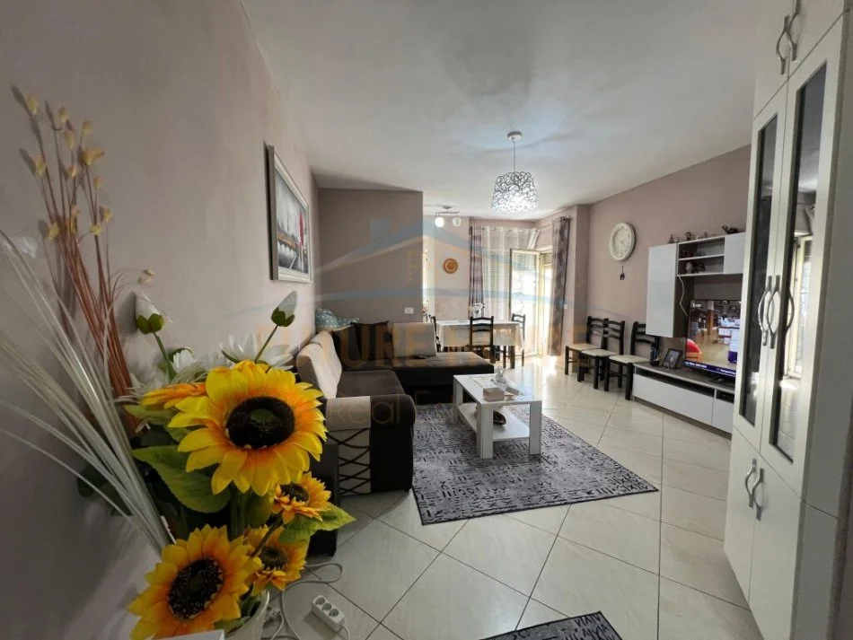 Durres, shitet apartament 2+1+Ballkon Kati 3, 97 m² 110.000 € (Markata, Durres)