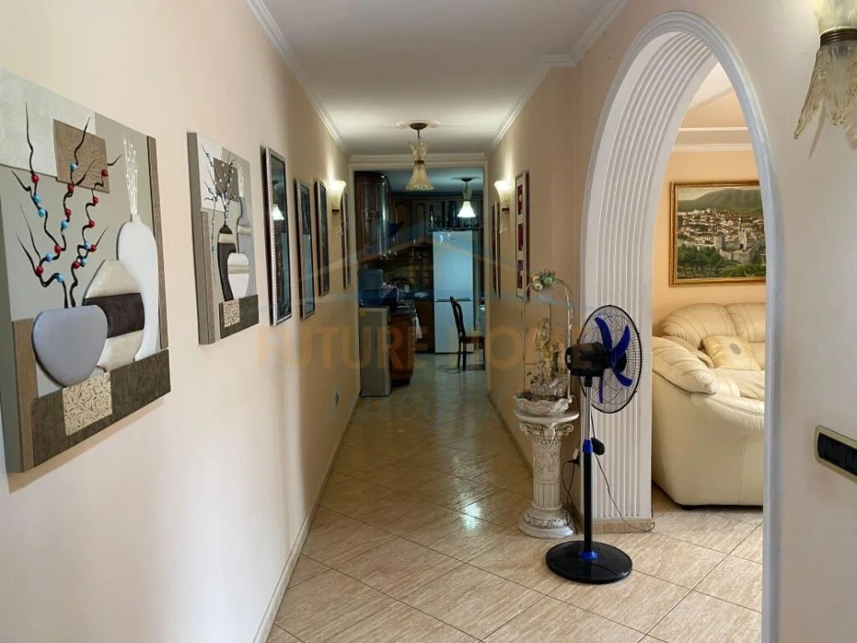 Tirane, shitet apartament 2+1 Kati 5, 86 m² 200.000 € (MYSLYM SHYRI)