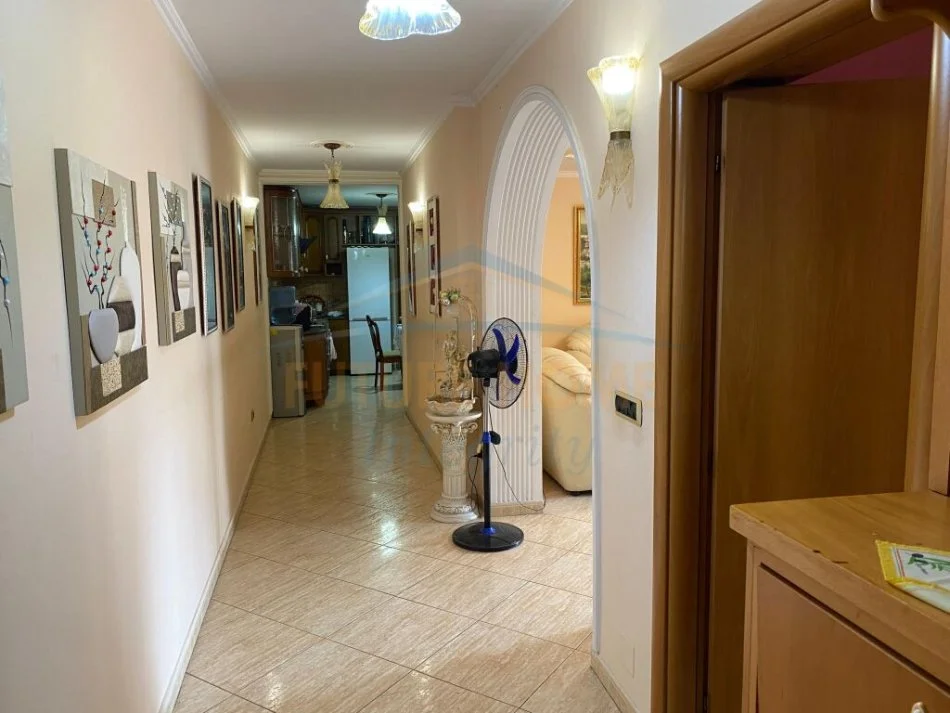 Tirane, shitet apartament 2+1 Kati 5, 86 m² 200.000 € (MYSLYM SHYRI)