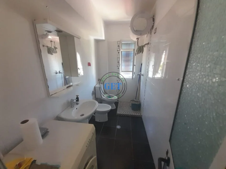 Durres, shitet apartament 1+1+Aneks+Ballkon Kati 5, 56 m² 52.000 € (Spitali Amerikan,Durres)