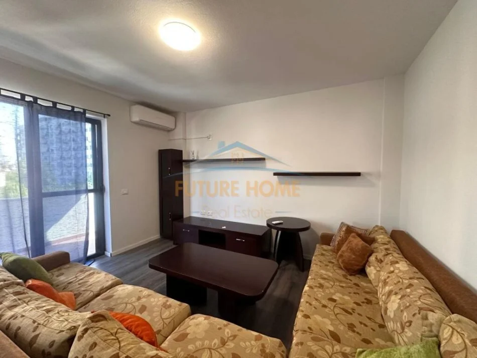 Tirane, jepet me qera apartament 2+1 Kati 1, 94 m² 400 € (Rruga "Misto Mame")