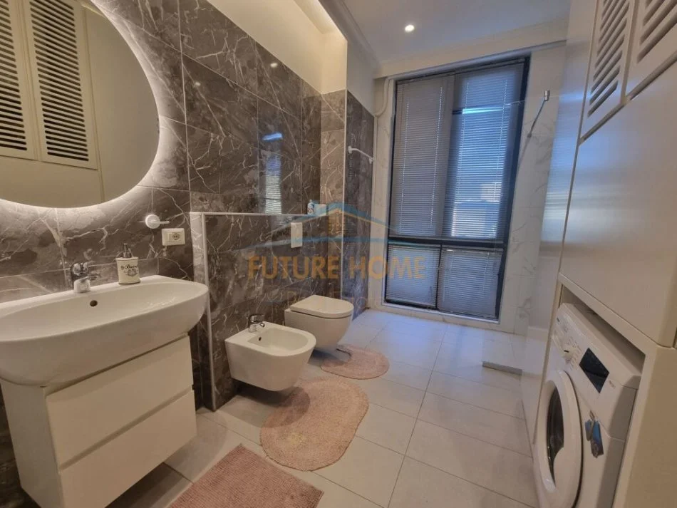 Tirane, jepet me qera apartament 2+1 Kati 2, 103 m² 1.350 € (Rruga e Elbasanit.)