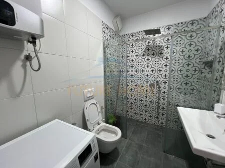 Tirane, shitet apartament 2+1 Kati 4, 77 m² (UNAZA E RE)