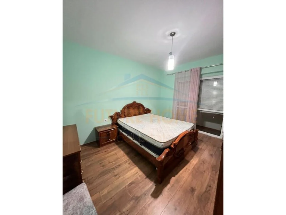 Tirane, shitet apartament 1+1+Ballkon Kati 5, 57 m² 102.600 € (Mine Peza)