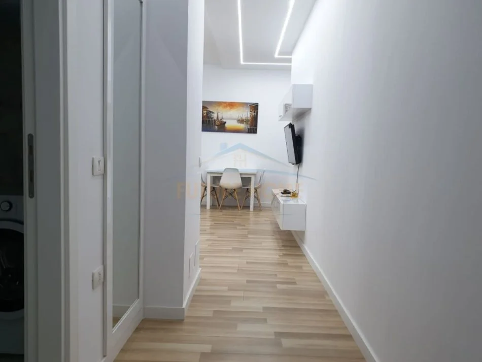 Tirane, jepet me qera apartament 1+1+Aneks Kati 2, 75 m² 500 € (Don bosco)
