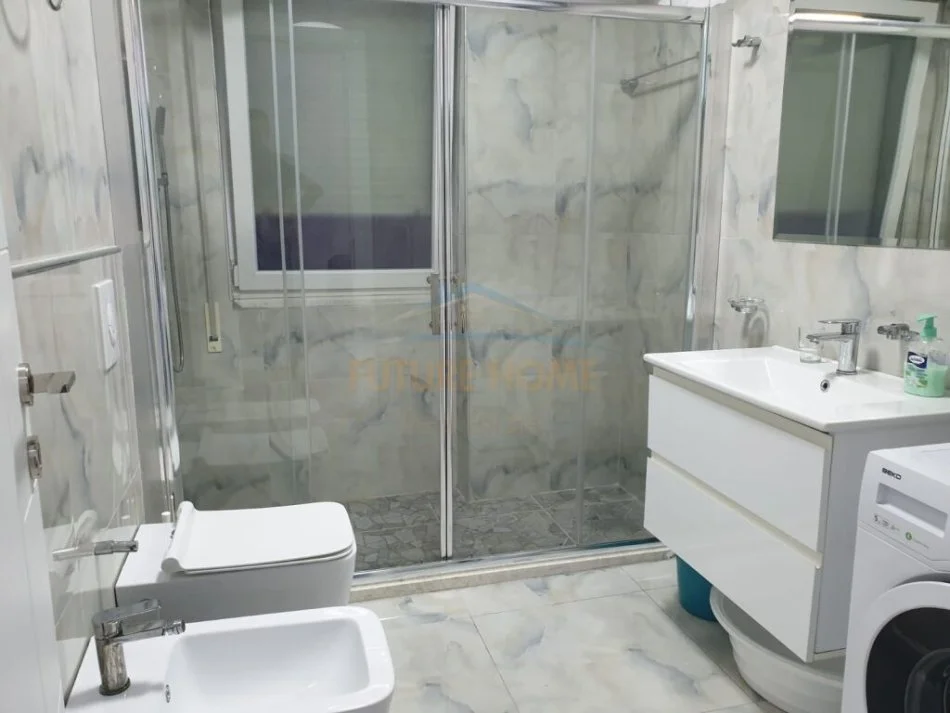 Tirane, jepet me qera apartament 1+1+Aneks Kati 2, 75 m² 500 € (Don bosco)