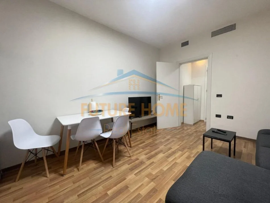 Tirane, jepet me qera apartament 1+1+Ballkon Kati 3, 60 m² 700 € (Stadiumi Air Albania)
