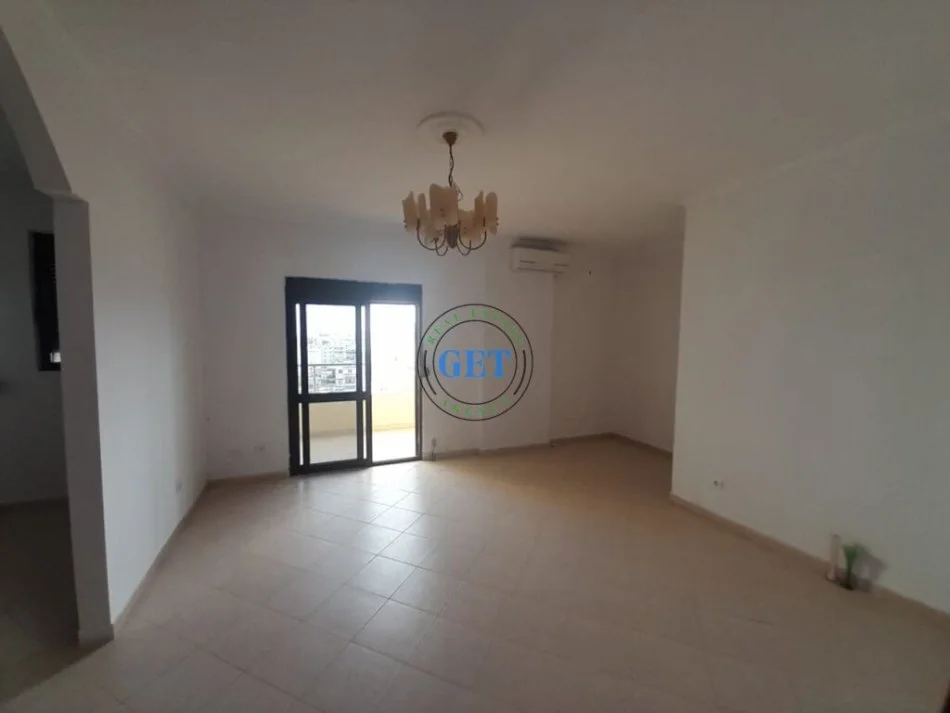 Durres, shitet apartament 2+1+Ballkon Kati 9, 105 m² 90.000 € (Ish Rajoni, Durres)