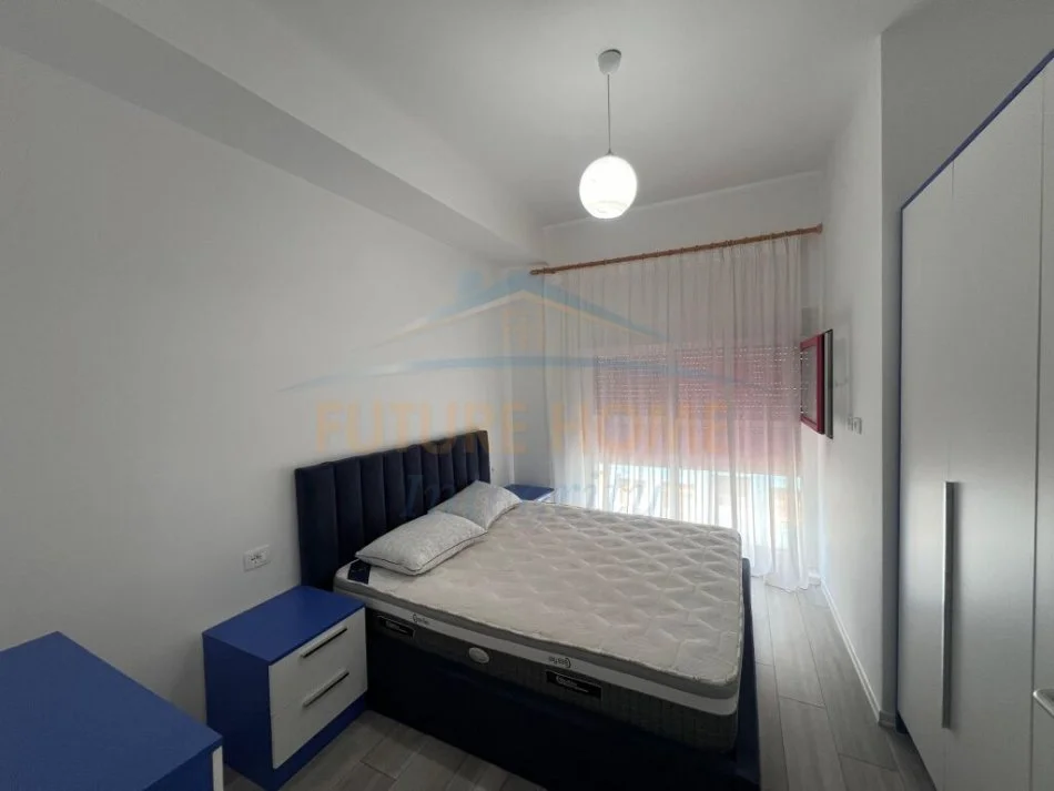 Tirane, jepet me qera apartament 2+1 Kati 4, 86 m² 450 € (ALI DEM KOMPLEKSI MANGALEM)