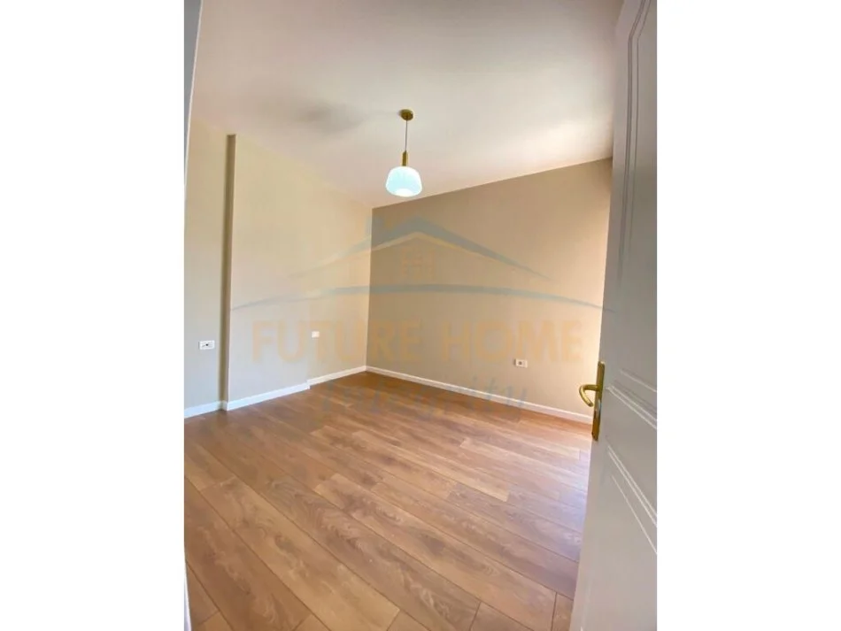 Tirane, shitet apartament 2+1 Kati 5, 90 m² 185.000 € (PAZARI I RI)