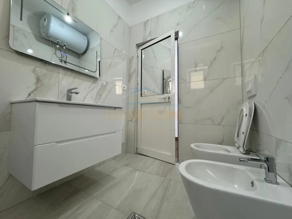 Tirane, jepet me qera apartament 1+1 Kati 1, 65 m² 500 € 
