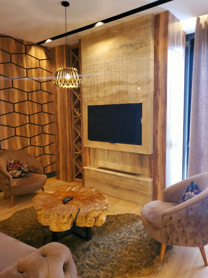 Tirane, jepet me qera apartament 2+1+Ballkon , 123 m² 1.800 € (Park Gate, Rruga e Elbasanit)