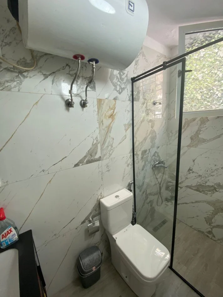 Tirane, jepet me qera apartament 1+1 Kati 0, 60 m² 550 € (Zogu i Zi)