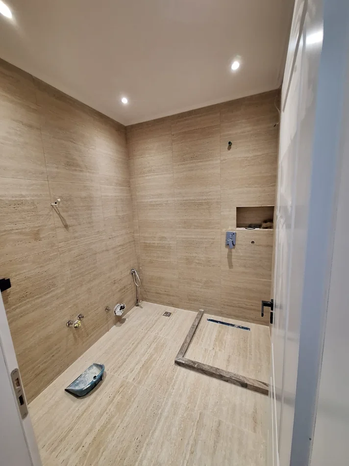 Tirane, shitet apartament 1+1+Ballkon Kati 8, 64 m² 135.000 € (Vasil Shanto)
