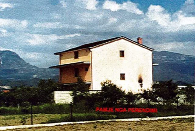 Kruje, Shitet Toke Are (2000 m2), Truall (500 m2) dhe Ndertese (158 m2), Cmimi Referues 7.260.000 Leke (Fshati Hasan)