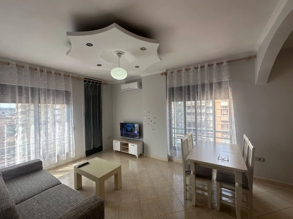 Tirane, jepet me qera apartament 1+1 Kati 7, 60 m² 450 € (Selvia , Rruga e saraceve)