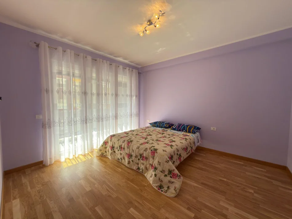 Tirane, shitet apartament 3+1+Ballkon Kati 4, 130 m² 245.999 € (Selitë)