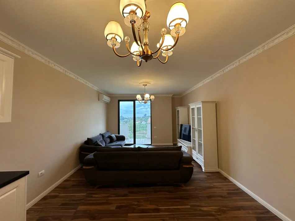 Tirane, shitet apartament 2+1 Kati 3, 124 m² 250.000 € 