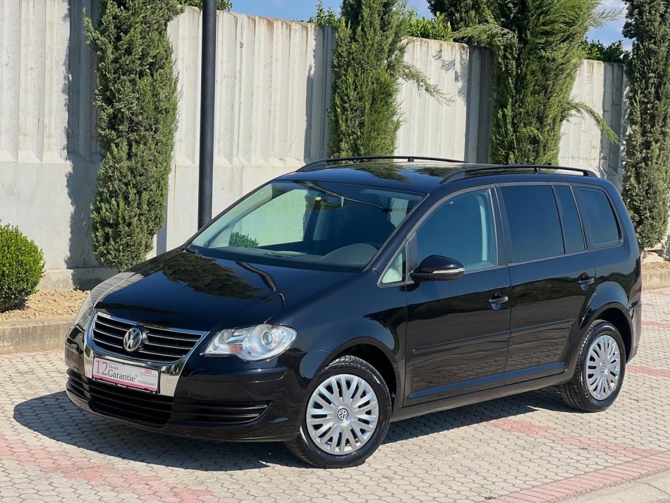 VW TOURAN 1.9 NAFTE 👉 2010 👈 kambio MANUALE - 7 VENDE 6.000 €