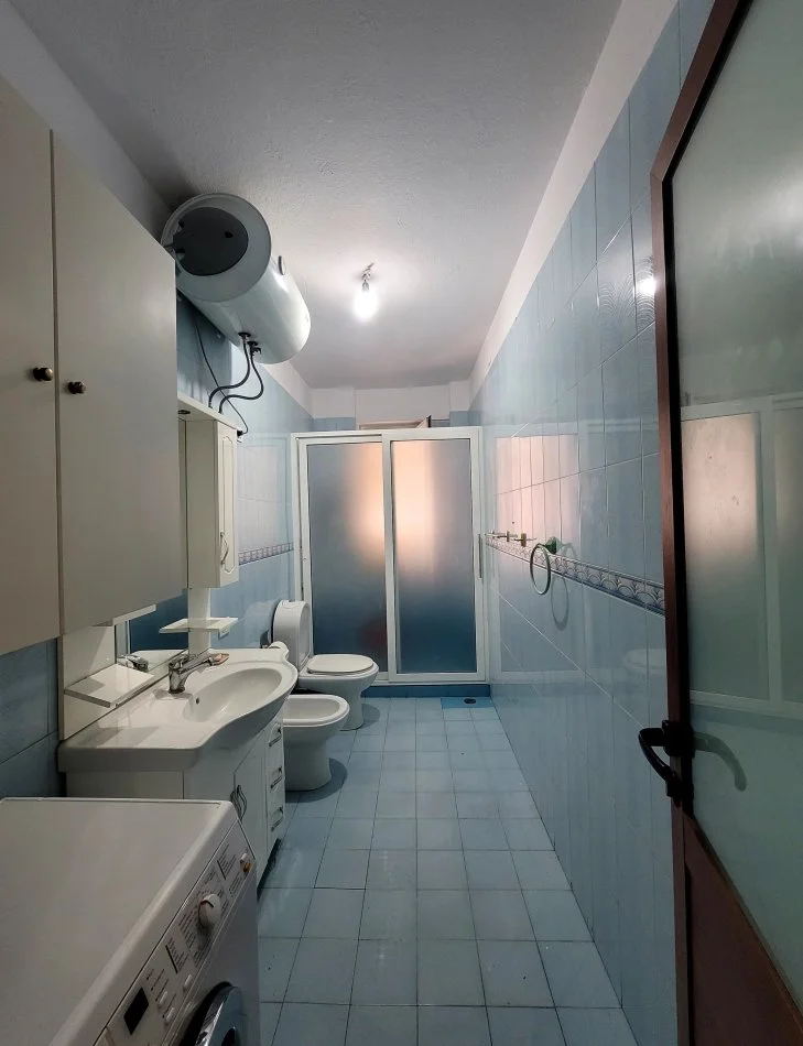 Tirane, jepet me qera apartament 2+1 Kati 6, 95 m² 600 € (Bulevardi Zogu i Pare)