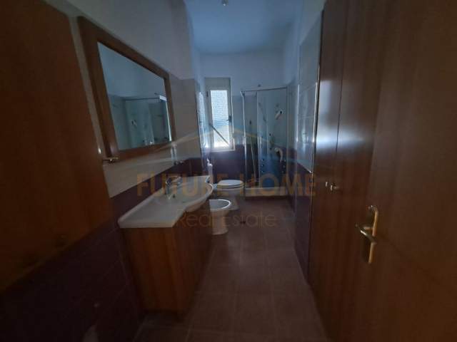 Durres, shitet apartament Kati 1, 97 m² 86.000 Euro (iliria)