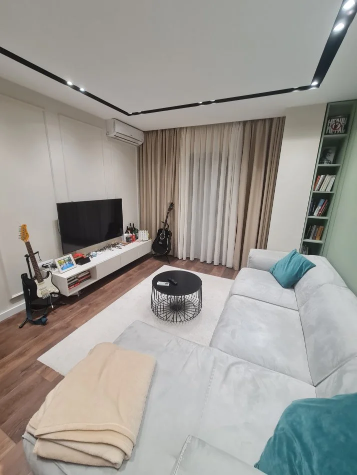 Tirane, jepet me qera apartament 1+1 Kati 4, 65 m² 450 € (Pasticeri Lika ,Misto Mame)