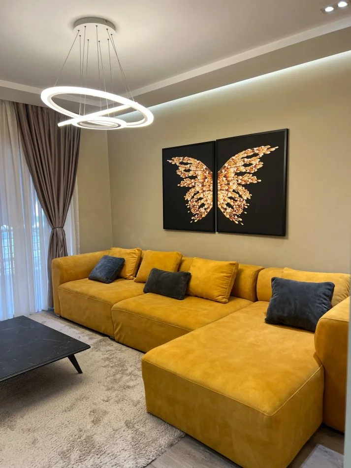 Tirane, jepet me qera apartament 2+1+Parkim Kati 3, 106 m² 800 € (Kompleksi Besa Don Bosko)