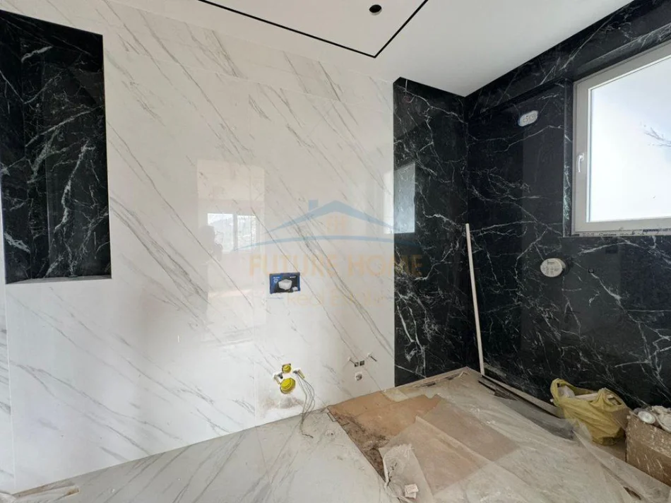 Tirane,Shitet, Penthouse 3+1+3 Poste Parkimi, Green Terrace , Kati 6, 352 m² 750.000 € (Liqeni Thate)