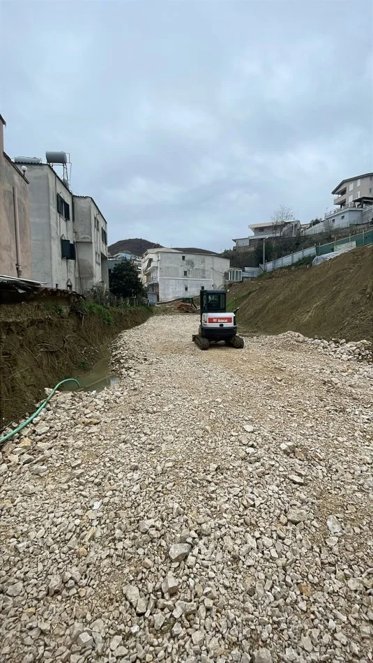 Tirane, shitet apartament 2+1+Ballkon Kati 6, 140.000 € 