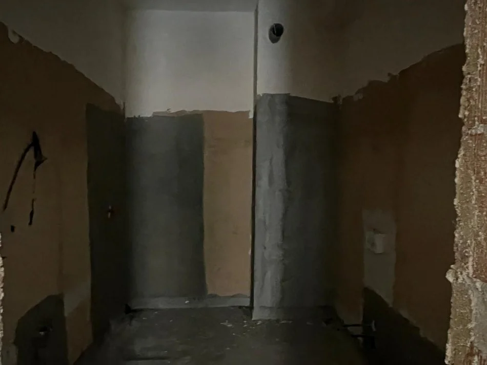 Tirane, shitet apartament 2+1+Ballkon Kati 4, 122 m² 176.000 € (KUPOLA)