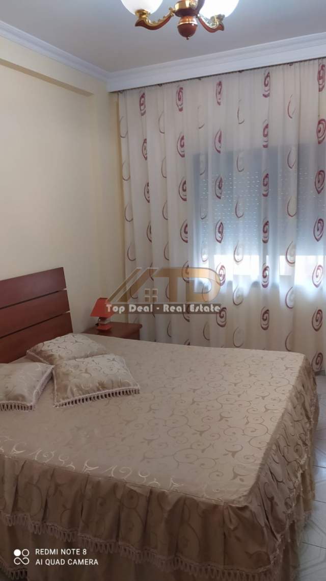 Tirane, jepet me qera apartament 2+1+BLK Kati 5, 80 m² 350 Euro (rruga don bosko)