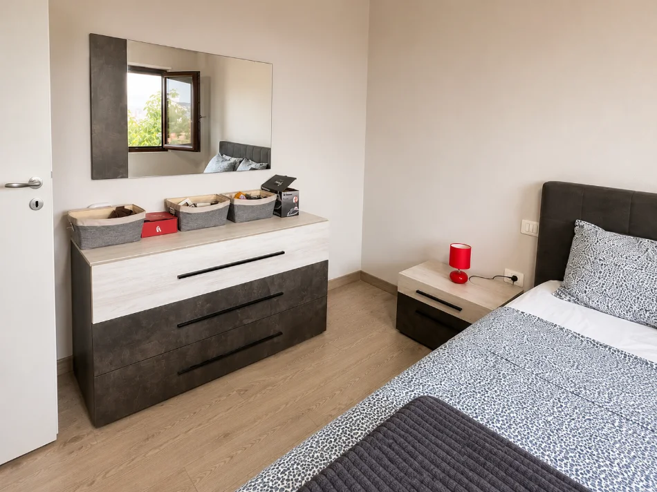 Tirane, shitet apartament 2+1+Ballkon Kati 3, 83 m² 185.000 € (Kopshti botanik)