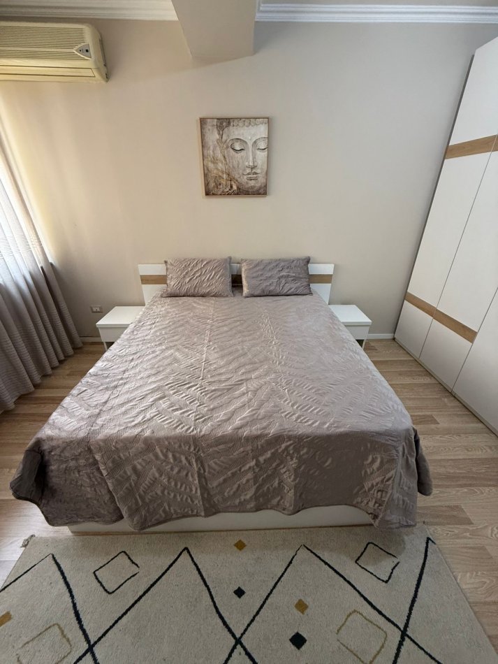 Tirane, shitet apartament 2+1 Kati 7, 98 m² 300.000 € (Libri Universitar)