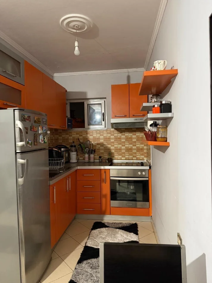Tirane, shitet apartament 1+1 Kati 5, 47 m² 100.000 € (Brryl)