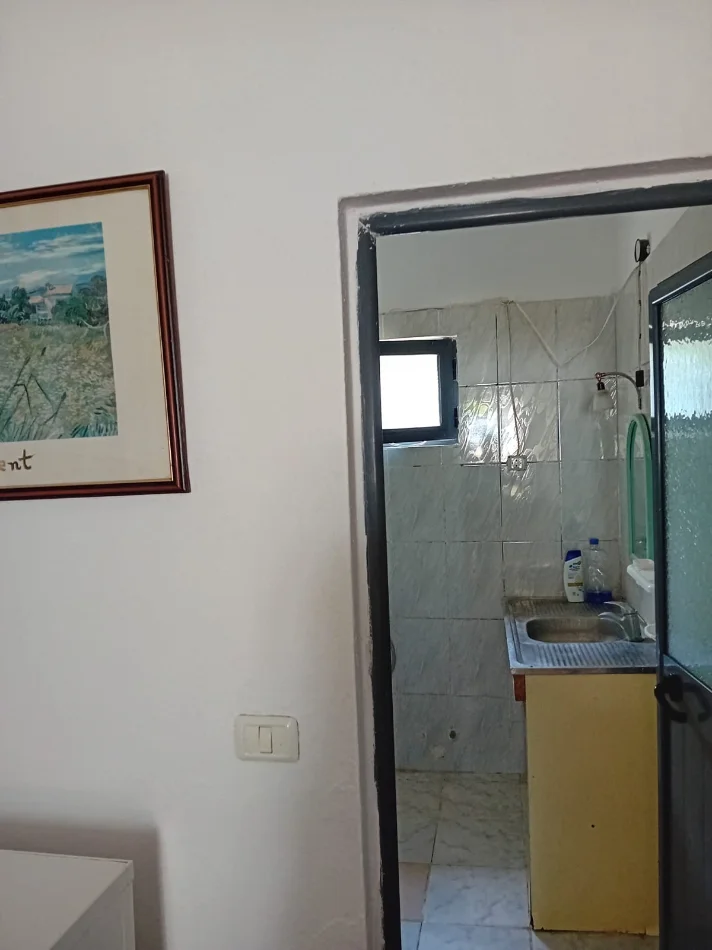 Tirane, jepet me qera shtepi 1+1+Aneks , 61 m² 210 € 