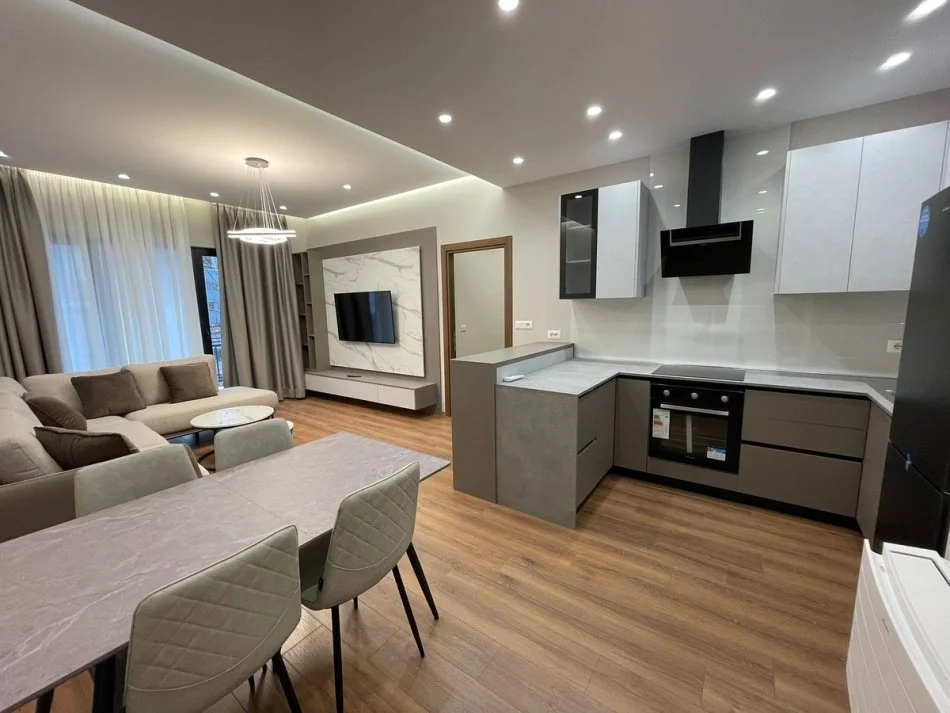 Tirane, jepet me qera apartament 2+1 Kati 6, 100 m² 800 € (Rruga e Dibres)