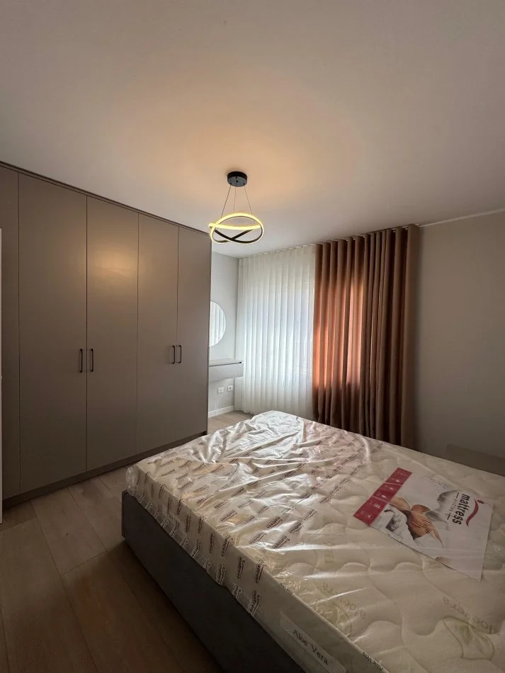 Tirane, shes apartament 2+1 Kati 3, 94 m² 135.000 € (Fresku)