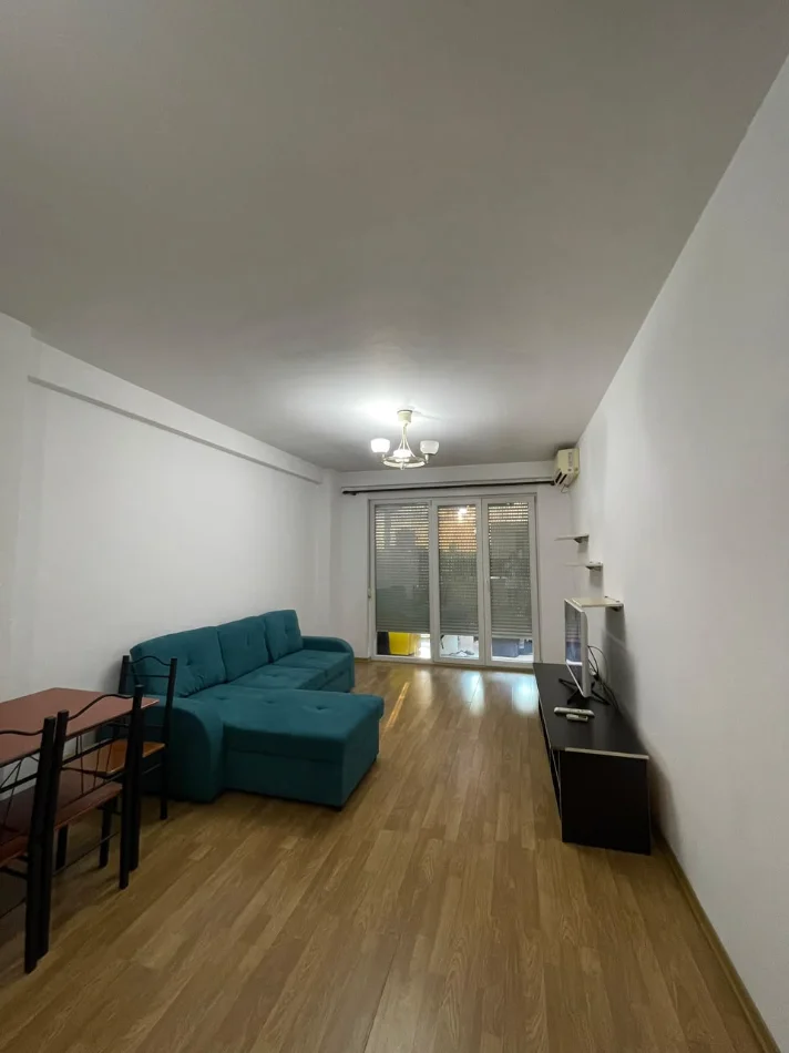 Tirane, jepet me qera apartament 2+1 Kati 2, 100 m² 550 € (Rruga Pjeter Budi)