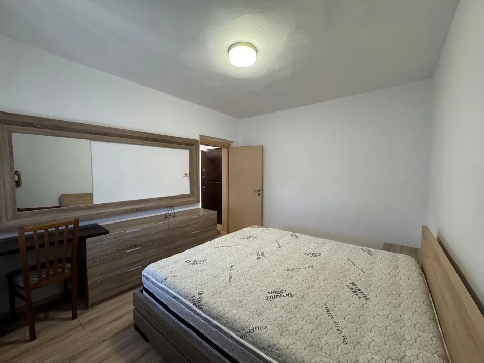 Tirane, jepet me qera apartament 2+1 Kati 3, 100 m² 550 € (Rruga kongresi i manastirit)