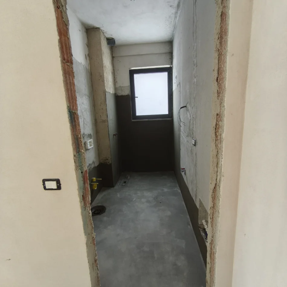 Tirane, shitet apartament 3+1 Kati 1, 150 m² 477.000 € 