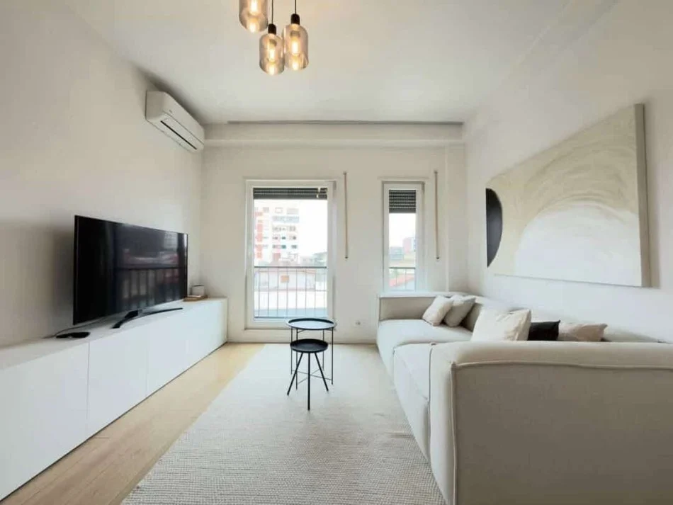 Shqiperi, jepet me qera apartament 1+1+Aneks+Ballkon Kati 2, 65 m² 800 € (Harry Fultz)