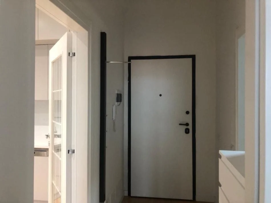 Tirane, jepet me qera apartament 1+1+Aneks Kati 8, 67 m² 550 € 