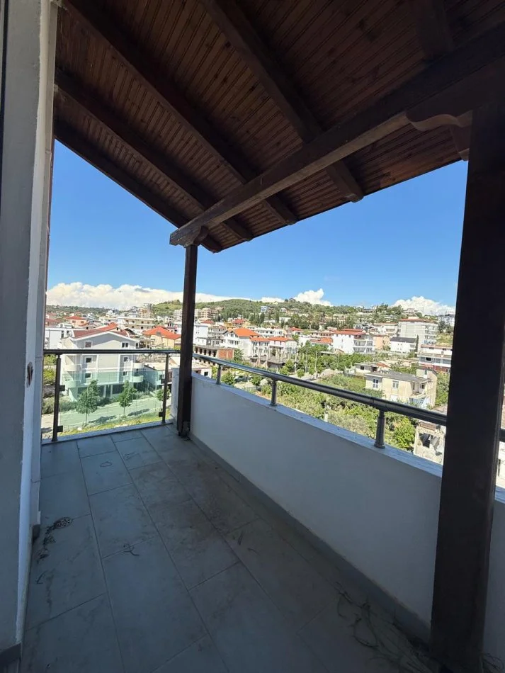Durres, shitet apartament 2+1+Ballkon Kati 6, 150 m² 100.000 € (Golem)