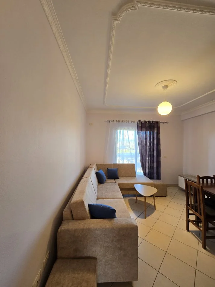 Tirane, jepet me qera apartament 2+1 Kati 3, 100 m² 600 € (Rruga Jordan Misja prane Gener 2)