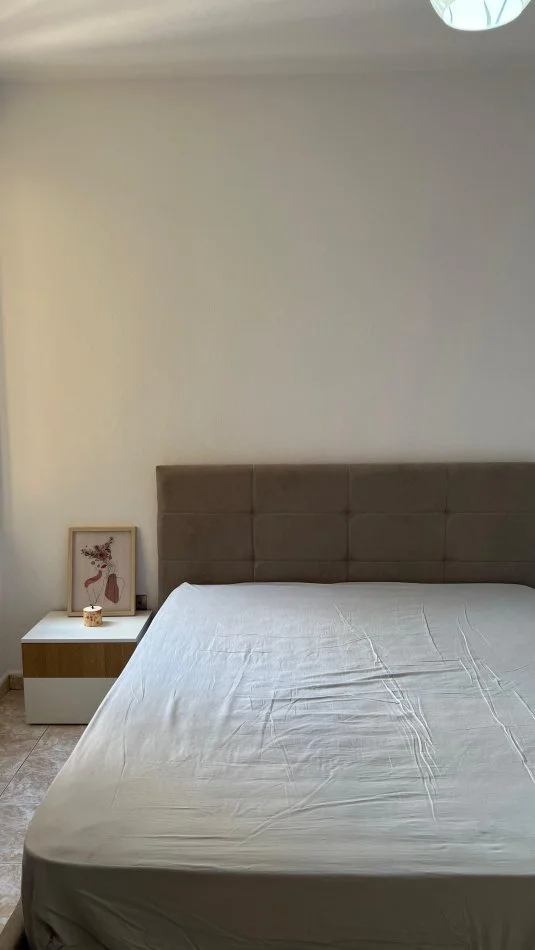 Tirane, jepet me qera apartament 1+1+Ballkon Kati 6, 60 m² 550 € (Zogu i zi)