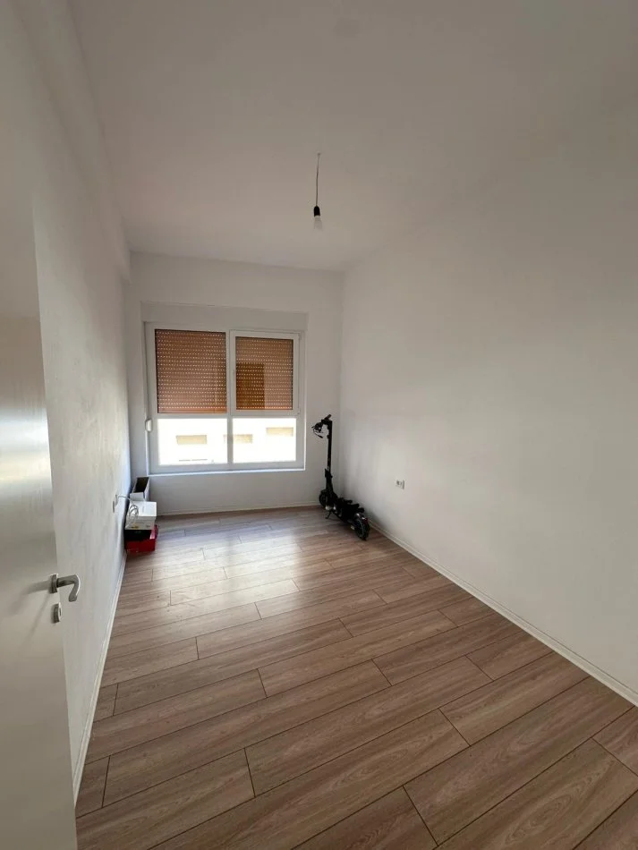 Tirane, shitet apartament 2+1+Ballkon Kati 2, 91 m² 130.000 € (Rruga Pasho Hysa Mangalem21)