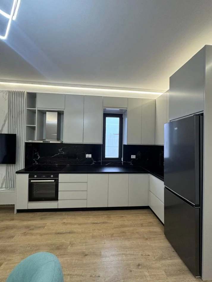 Tirane, shitet apartament 1+1 Kati 11, 69 m² 155.000 € (Farmacia 10, Kompleksi Arlis)