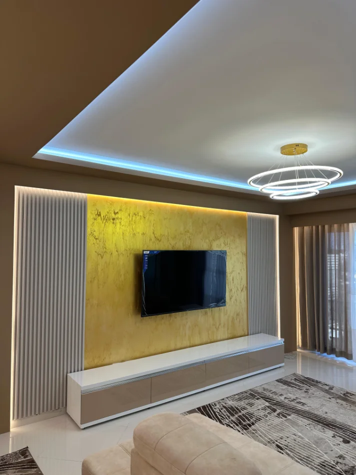 Tirane, jepet me qera apartament duplex 3+1 Kati 0, 178 m² 1.500 € (Kodra e Diellit)