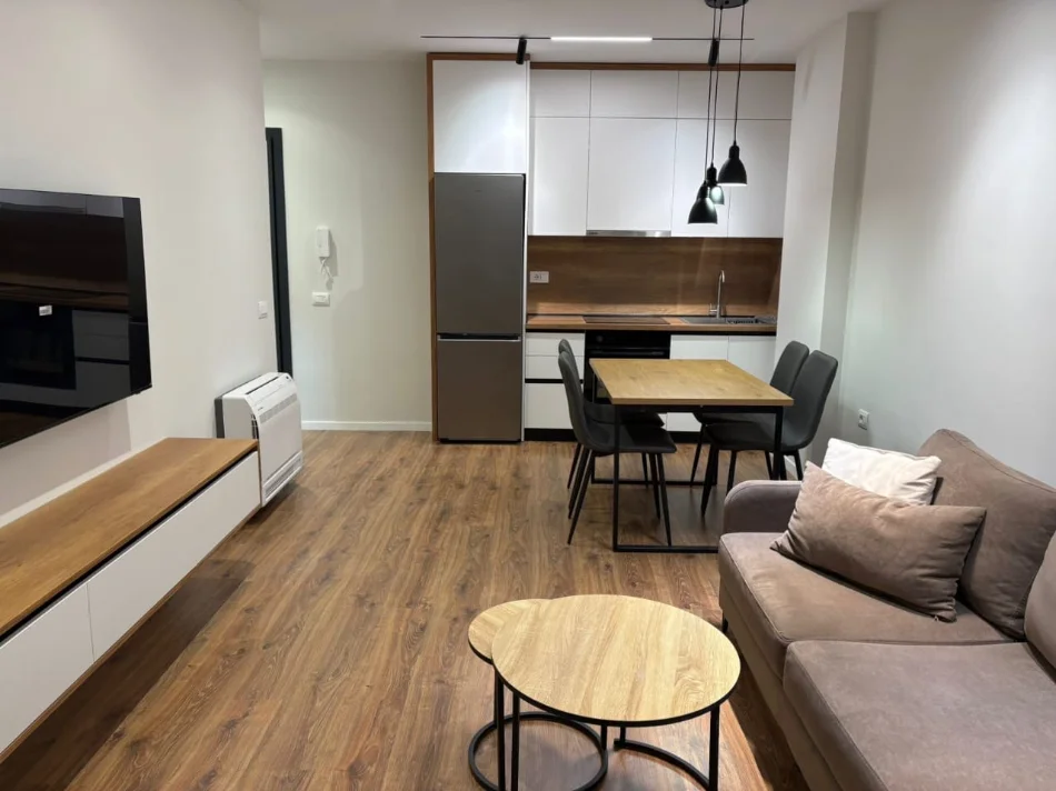 Tirane, jepet me qera apartament 1+1+Ballkon Kati 2, 65 m² 570 € (E88 Rruga Dritan Hoxha Laprake)