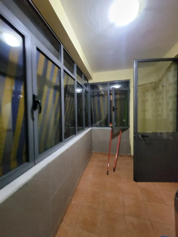 Tirane, jepet me qera apartament 1+1+Ballkon Kati 6, 63 m² 550 € 